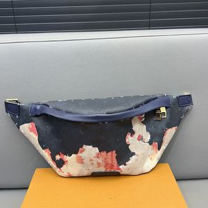 Designer Flaming Fanny Pack Bumbag Cross Body Midjeväskor Handvävda män Kvinna Kohide Fanny Pack unisex bröstväska crossbody väska