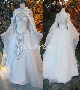 MEDIEVAL FANTASY ELVISH WEDDLE DRESSE MED CAPE VICTORIAN FAIRY GRECIAN BRIDE KLÄNNING Applices spetsbroder Renaissance Robe Mariage Bridal Flare Long Sleeve