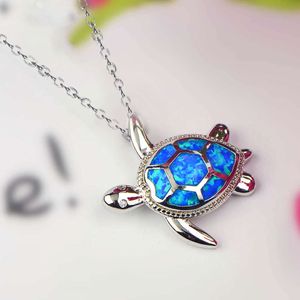 New Fashionable Japanese and Korean Cute Little Turtle Necklace Jewelry