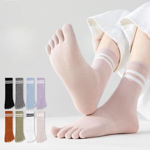 Frauen Socken 5 Paare Zehen fünf Finger Sport mit separaten Fingern Baumwoll Yoga Pilates Mid Tube Crew