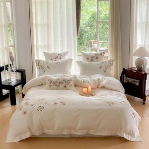 Bedding Sets 4Pcs White Pink Embroidery Chic Duvet Cover Set Soft Comfort 600TC Cotton Girls Fitted/Flat Sheet 2Pillowcases