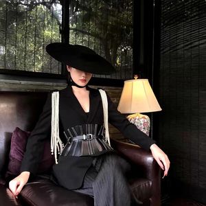 Black Wide Brim Wool Felt Hat Chic Desfalhe Warm Winter Winter Dress Dress Wedding Fedora Jazz Cap Moda Mulheres Panamá 240410