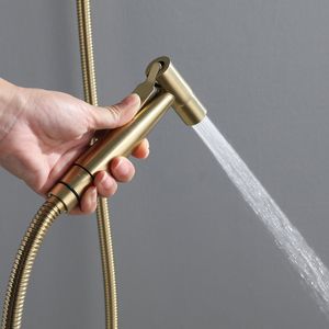Handhållen bidet sprayer borstad guld toalett kran huvud spray badrum hygienisk dusch mässing hand sprayer wc tvättsystem ventil