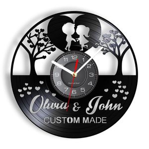 Árvore do amor Nomes personalizados Wed Wall Clock Tree Oful