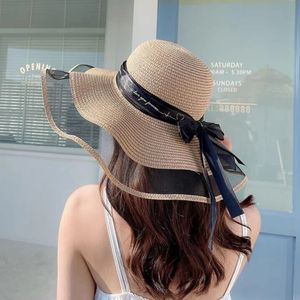 Czapki dla kobiet Summer Duże grzbietowe słomkowe kapelusz Miękki szerokiej czapki przeciwsłonecznej wstążki Bowknot Składany Panama Beach Visor 240410