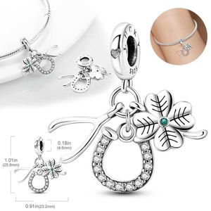 Pendanthalsband Ny Lucky Four Leaf Clover Horseshoe 925 Silver Dangle Charm Fit Original Armband Halsband Pendant Pärlor 240410