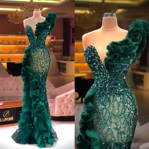 Luxury Green Crystal Mermaid aftonklänningar Eleganta sidodelade rufsar tyll prom klänning glitter paljetter pärlor skräddarsydda formella klänningar för kvinnor