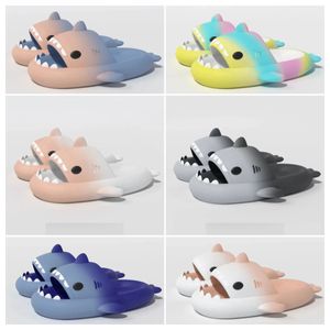 Nya toppdesigner kvalitetsskor Sandal Summer Shark Slippers Shark Slides White Thick Soled Shoes Kids Flat Sandals Gradient Flip Flops