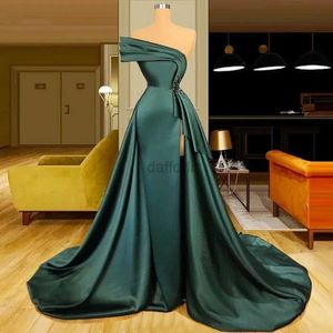 Urban Sexy Dresses New Long Dark Green Satinwear Elegant Ruched Crystal Pärlor Split One Shoulder Custom Evening Dresses Formal Women Prom Party 240410