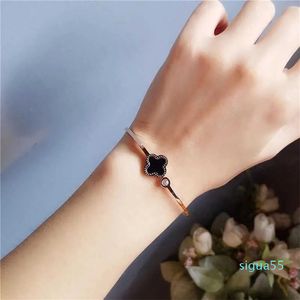 bracelet Adjustable Clover Bracelet Womens Colorless Simple and Elegant Light Luxury Small and Unique Charm Bracelet Versatile for