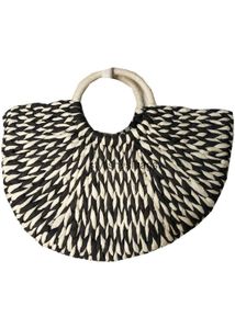 Totes Andra väskor Forest Style Paper Woven Half Moon Bag Black and White Beach H240410