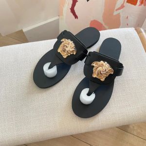 Brand Slipper Slip Flip Flip Shoes de designer de luxo moda moda novo estilo plana de viagem ao ar livre Men Womens Shoe Casual Leather Summer Pool Sliders Sliders Loafer