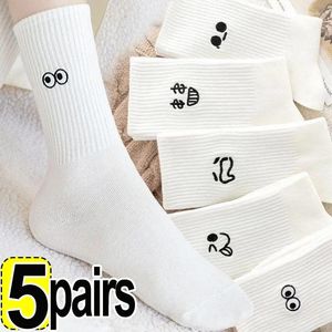 Frauen Socken 5pairs Middle Tube Männer Setzen Sie weiße feste Cartoon -Grafikmuster Mode atmungsaktiv für männliche Stil lässig bequem bequem