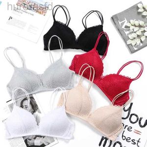 Bras Frauen nahtlos Bras sexy Spitze Wireless Bralette Solid Farbe Frauen Unterwäsche Girl Push Up Dessous Brassiere A B Cup Tube Top 240410