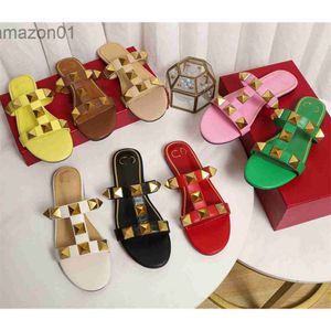 Valentine Sandals High Heel tofflor Fashion Anti-halkkvinnor Lätt vattentäta plattformskor Regny Day Student Casual Sandaler Bbl Pewf