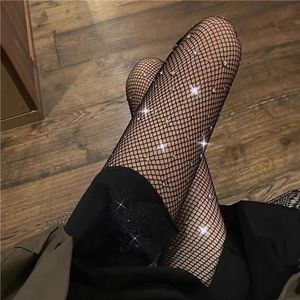 SOCKS Designers Lüks çorap seksi çoraplar siyah beyaz rahat nazik boyutlu orta tüp çorapları rahat ve nefes alabilen yüksek kaliteli taytlar all-maç