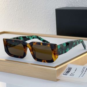 Lady Symbol Solglasögon Designer Green Turquoise Summer Acetate Frame Coffee Sun Glasses Luxury For Womens Fashion Gereglasses Mens Spr06y