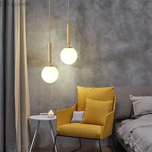 Pendantlampor Modern LED Glass Ball Chandelier Golden Bedside Table Kitchen Lumeaire Restaurant Lighting Interior Decoration YQ240410