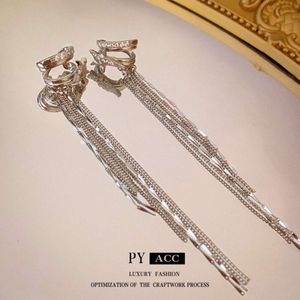 韓国のジルコン五角形星C字型タッセルシンプルで豪華なニッチなデザイン、耳の骨クリップ、パーソナライズされた長いイヤリング