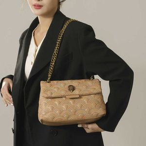 Новые вышитые маленькие квадратные сумки радужная цепь женщины с одно плечо -кросс -кусоч