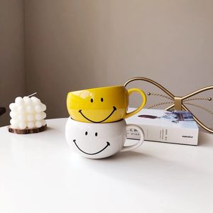 Sevimli gülümseme yüz seramik kahve kupa yaratıcı kahvaltı süt fincan, ev porselen kişiselleştirilmiş eşleştirilmiş kupalar çift hediye