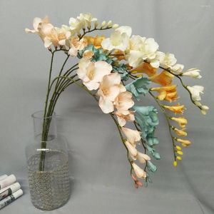 Flores decorativas 93 cm Artificial Cattleya Flower Silk Branch Fake Fake for Wedding Quintal Decoração