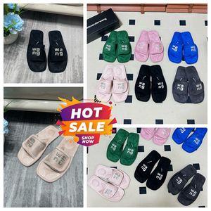 En kaliteli lüks terlik yeni stil tasarımcı sandalet kadın kadife malzeme rhinestone velcro bant gai partisi yumuşak oda slip-on boyut 35-42 offical slider