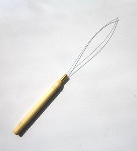 В целом крючке игла деревянная ручка нитьерная петля, вытягивающая иглы для микро -наращивания волос инструменты 9321689