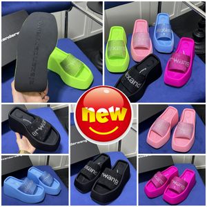 Tasarımcı Sandalet Terlik Lüks Kadın Kadife Malzeme Rhinestone Velcro Bant Odası Gai Platform Slip-On Boyut 35-42 10cm Moda Seyahat Pembe Yeşil Siyah