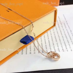 Louies Vuttion Necklace Never Fading 18K Gold Plated Luxury Brand Designer Pendants Necklaces Stainless Steel Letter Choker Pendant Necklace Lousis Vouton 404