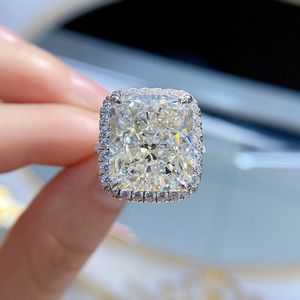 WUIHA 18K Złotym Złotym Złotym Ice 12*14 mm 8ct Lab Syntetyczny pierścionek z diamentem dla kobiet Prezent 925 Srebrny biżuteria Wysyłka