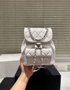 Luxury Clamshell Women Silver Hardware Backpack Diamond Lattame Catena regolabile Catena Classica Crovalca Polca per spalla Crovalca Borsa di lusso Sua della borsa di lusso 20 cm