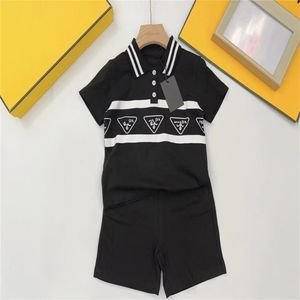 NOVA CILDA Polo de designer Polo Set Summer Cotton Luxury Brand Boys and Girls Sportswear Sports Sport-end Baby Manga Short Sportswear Tamanho 90cm-150cm A7