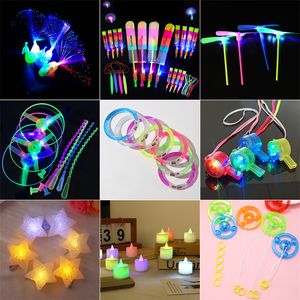 10PCS LEDライトアップブレスレットカタパルトグローダークパーティーの小道具ハロウィーンパーティーグロープロポーズキッズギフトフェスティバルアクセサリー