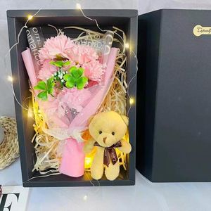 Декоративные цветы розовая карнация мыло цветок Валентин Любовь травяной подарочный букет с плюшевым мишкой для девочек годовщина по случаю дня рождения мать