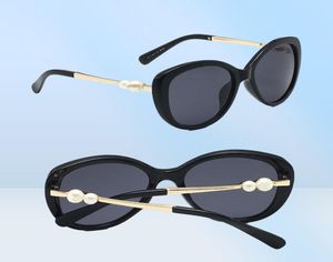 Sonnenbrille Familie findet 2021 Frauen polarisiertes Katzenauge übergroße Brillen UV400 Fashion Pearl C und Letters7852620