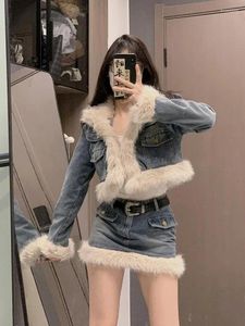 Work Dresses Spicy Girl Cute Short Cotton Denim Coat Women's Autumn/Winter 2024 Set Half Body Wrap Hip Skirt Two Piece