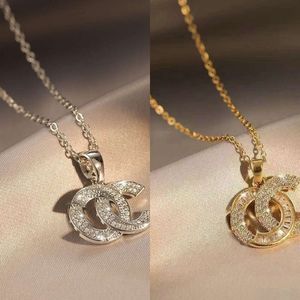 Women Luxury Designer Brand Double Letter Pendant Necklaces Chain 18K Gold Plated Crysatl Rhinestone Sweater Newklace for Wedding Jewerlry 2024 DESIGNERS