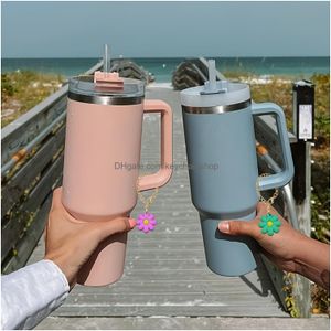 Nyckelringar Andra dricker -bokstavens charm Tillbehör för 40oz kopp Inledande namn ID Personligt handtag Tumbler Drop Delivery Otmu4