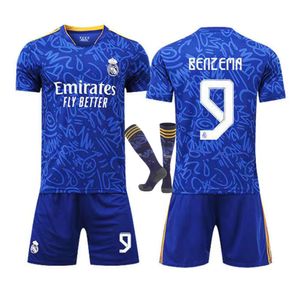 21-22 Real Madrid Home and Away No.9 Benzema Kit di allenamento per bambini per bambini da calcio per adulti+calzini