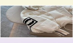 女性のデザイナーダウンジャケット秋と冬の女性パフジャケットコート刺繍Cラペルフード付きジッパーカジュアルショートSmal9577284