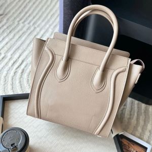 2024 Luxury Tote Bag Classic Handbag shopping bag designers bags Real Leather Smile Face bag Trapeze Cross Body Bag Two Size for Your Option