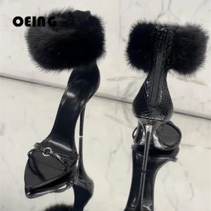 여성 가죽 발목 105mm Stilettos 모피 정품 여름 랩 샌들에 검은 섹시한 뾰족한 발가락 샌들 리아 드 무지르 240410 700