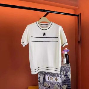 Alta Definição Classic Lucky Star Letter Jacquard Sweater de lã de mangas curtas para mulheres tampa de manga de bolha fina