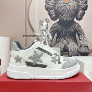 Gruby wysoko wszechstronny nowy mały kolor 2023m Valenstino Designer End Sneakers Sports Casual z parą podeszwy buty White Trainer Stars 04cn