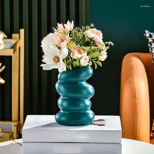Vaser Spiral Vase Nordic Style Creative Flower Arrangement Ornament Dry and Wet Imitation Glaze Porslin