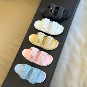 2024 Sandals Slippers Slippers Straw Shoes Summer Luxurys Sliders Sliders Prad Loafer Men Outdoor Womens Indoor Home Weave Dress Sho Sandale Slide Disual Indoor Box