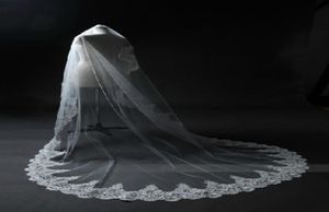 Elegant Whiteivory Long Bridal Veil Tulle Lace Applices Hochzeitsschleier für Kirche 2021 Neuankömmling6656517