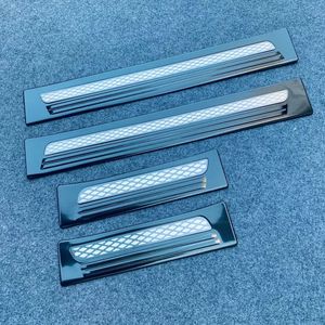 Mitsubishi Outlander 2022 2023 CAR CAR DOOR DOOR SILL SCUFF PLATEプロテクターカバーカバートリムしきい値オートカースタイリング