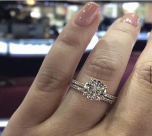 Clássico quatro garras dedo anel 925 prata esterlina 2ct redonda de diamante de diamante anéis de noivado para mulheres jóias whole9794996